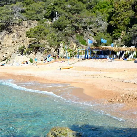 Les Terrasses De Cala Llevado